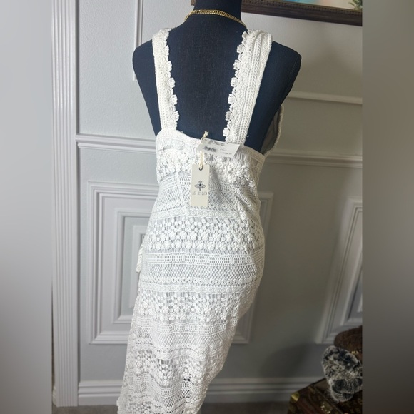 JUST BEE QUEEN
Tulum Ruched Crochet Midi Dress - Picture 11 of 17